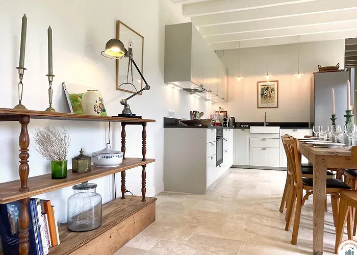 Les Ecuries - Campagne - Vue Nyaraló *