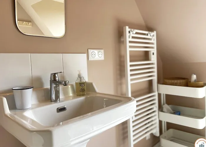 Les Ecuries - Campagne - Vue Nyaraló